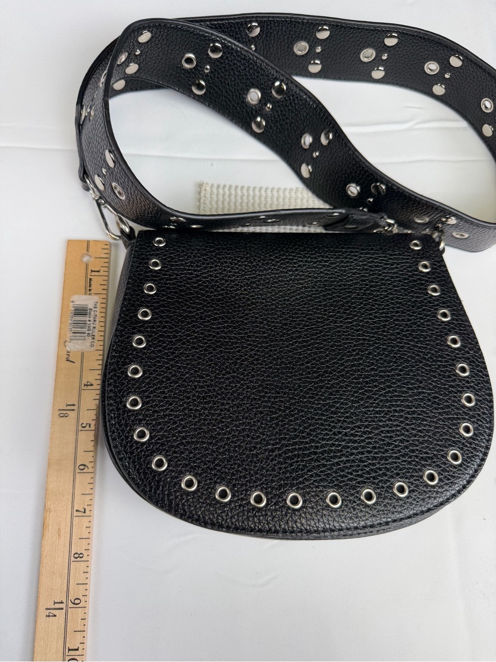 Steve Madden Black Pebbled Satchel with Silver Eyelet Grommet Trim - beautiful - Picture 7 of 12